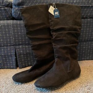 American Eagle Suede Slouch Boots